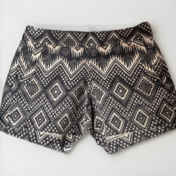 J Crew Shorts (Size 4) 100% Cotton Aztec/Diamond Design NWOT - Picture 1 of 8